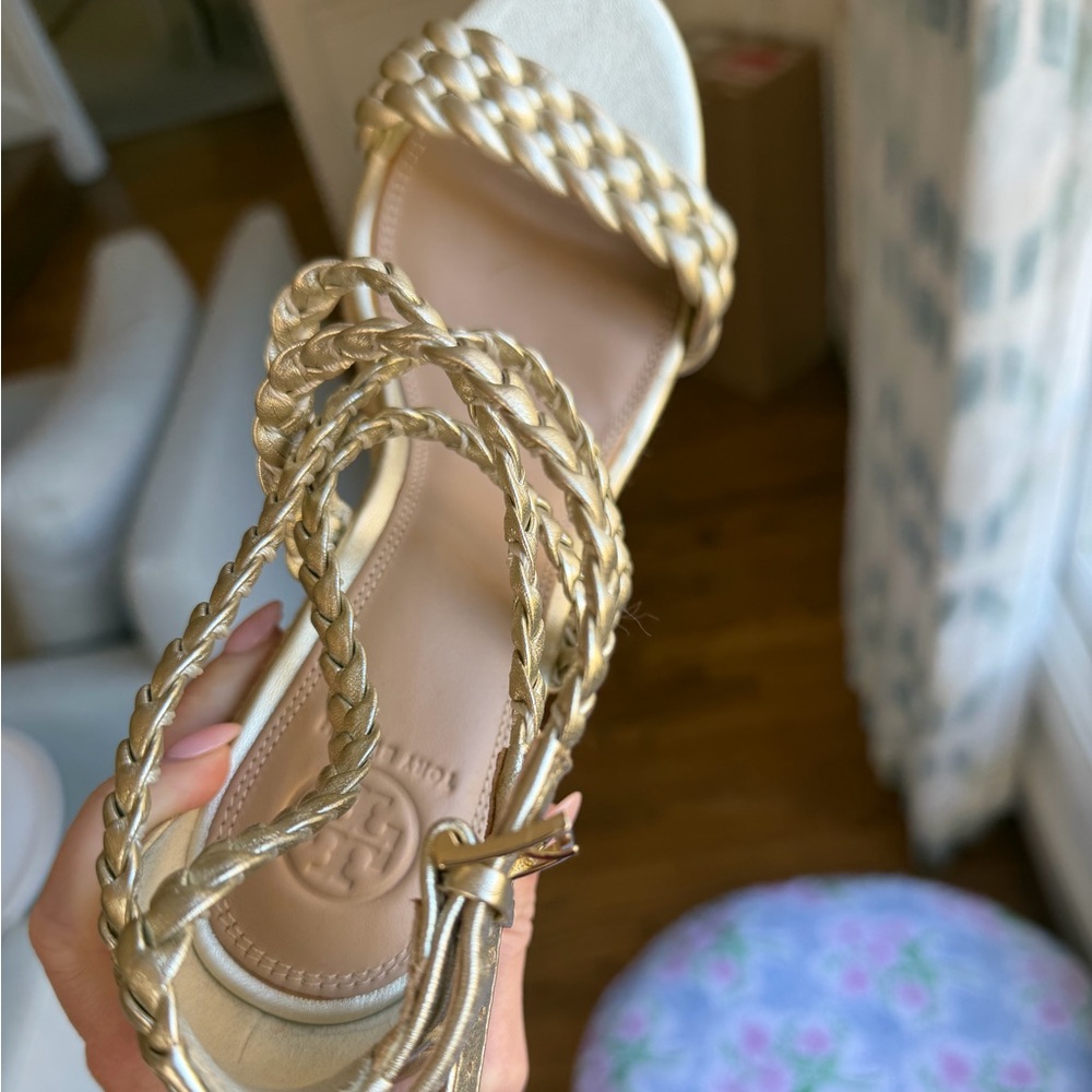 Tory Burch Braided Wedge Sandals, gold and beige, never worn, size 9 - Picture 7 of 9